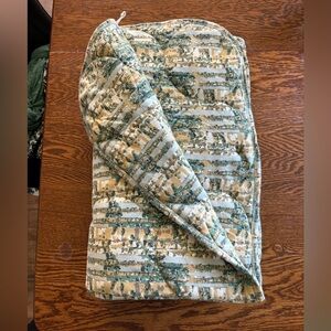 Kate Quinn Circle Quilt- Country Forest